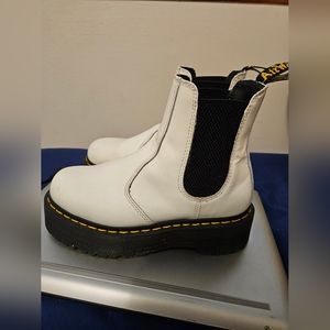 Doc Martens Chelsea Platform